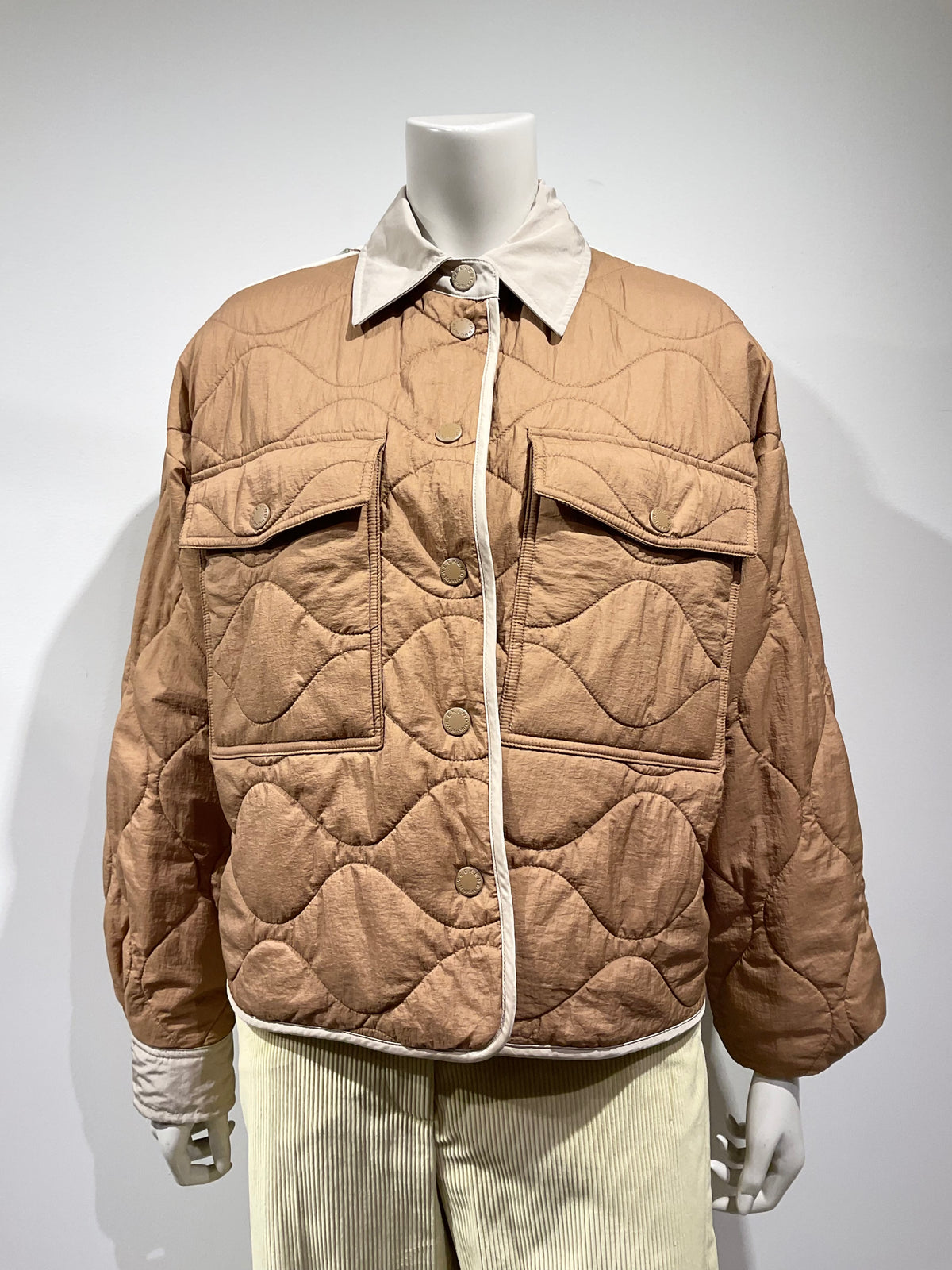 Weekend Max Mara/ウィークエンドマックスマーラ ショート丈リバーシブルアウター