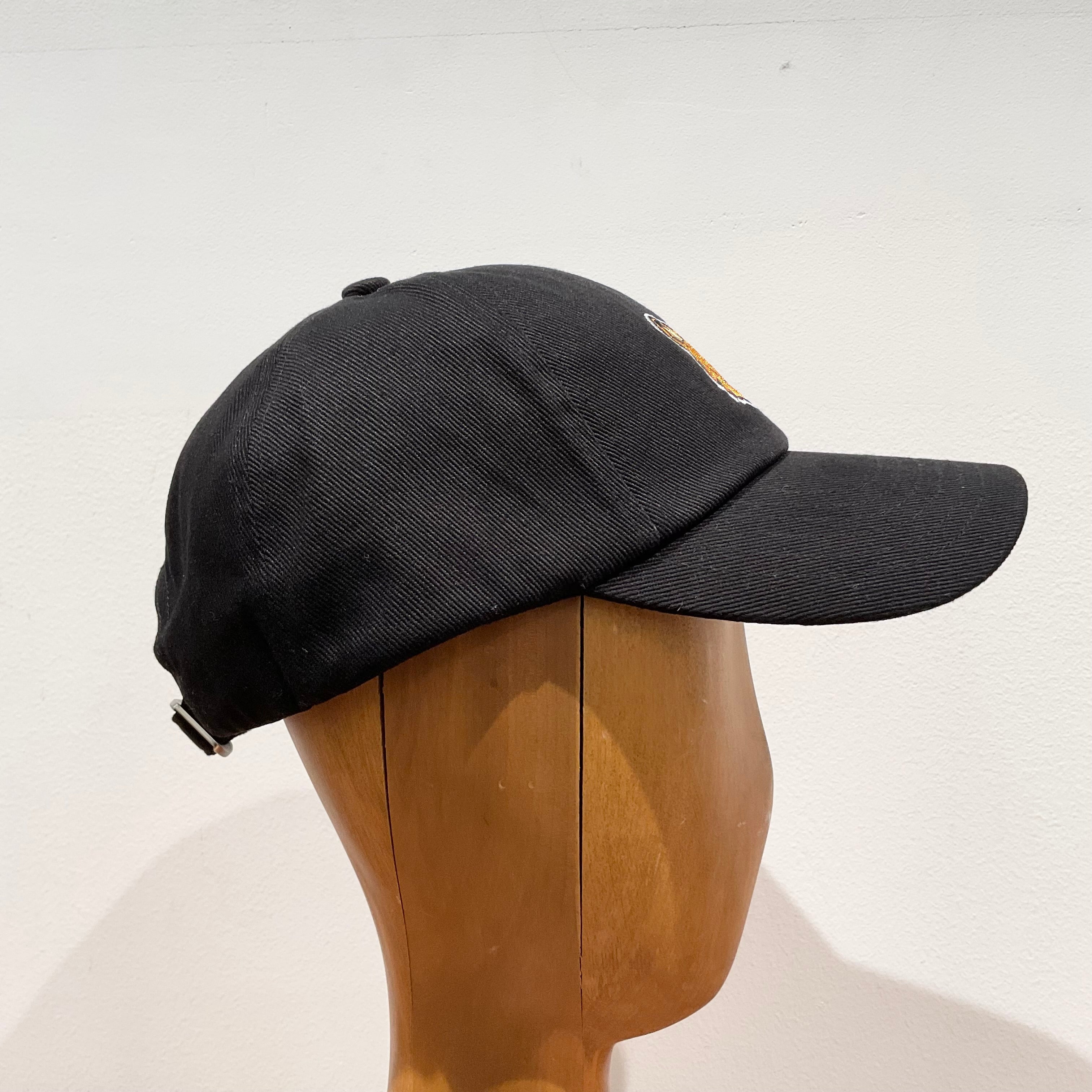 MAISON KITSUNE/メゾンキツネ ラージ フォックスヘッド 6P キャップ