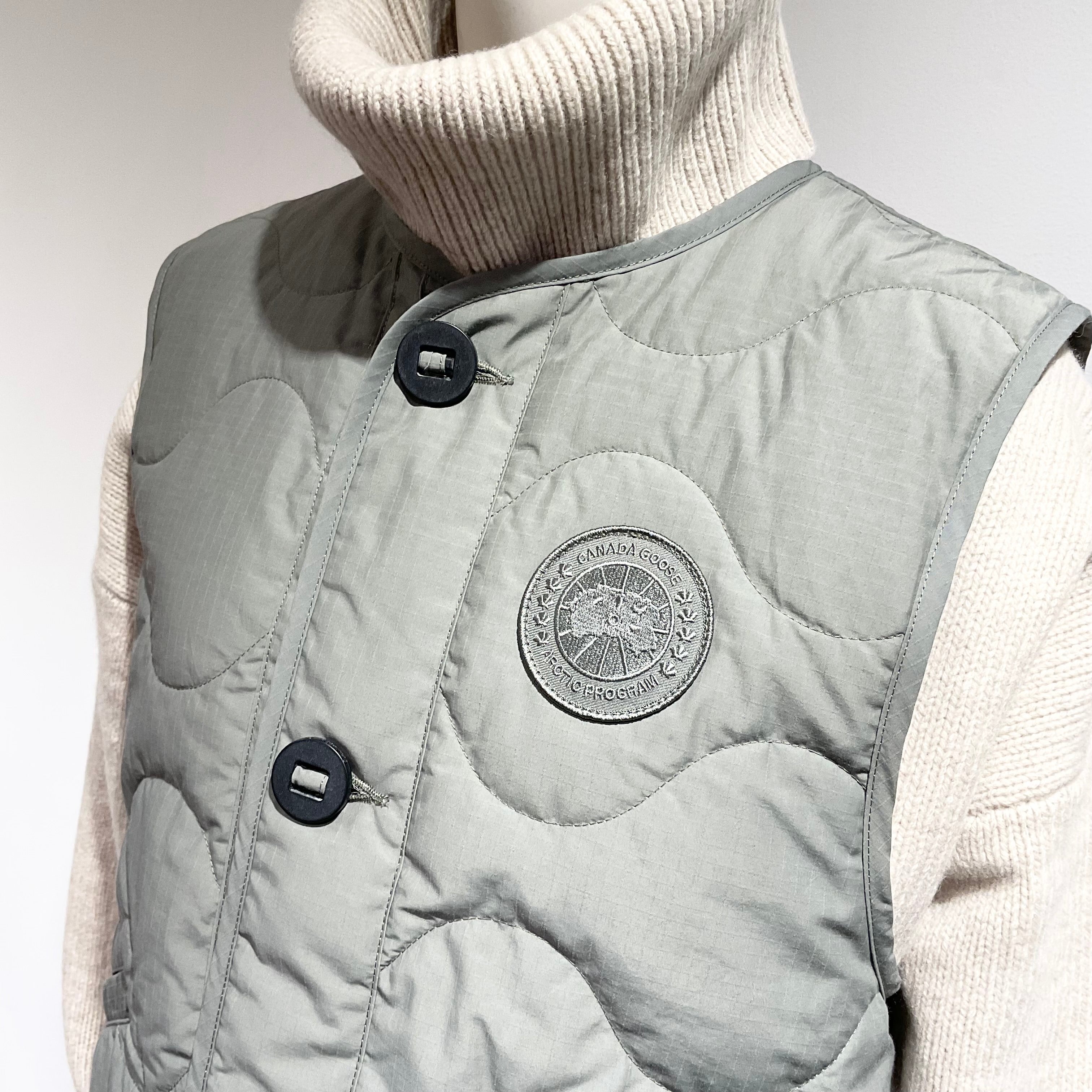CANADA GOOSE/カナダグース ダウンベスト
