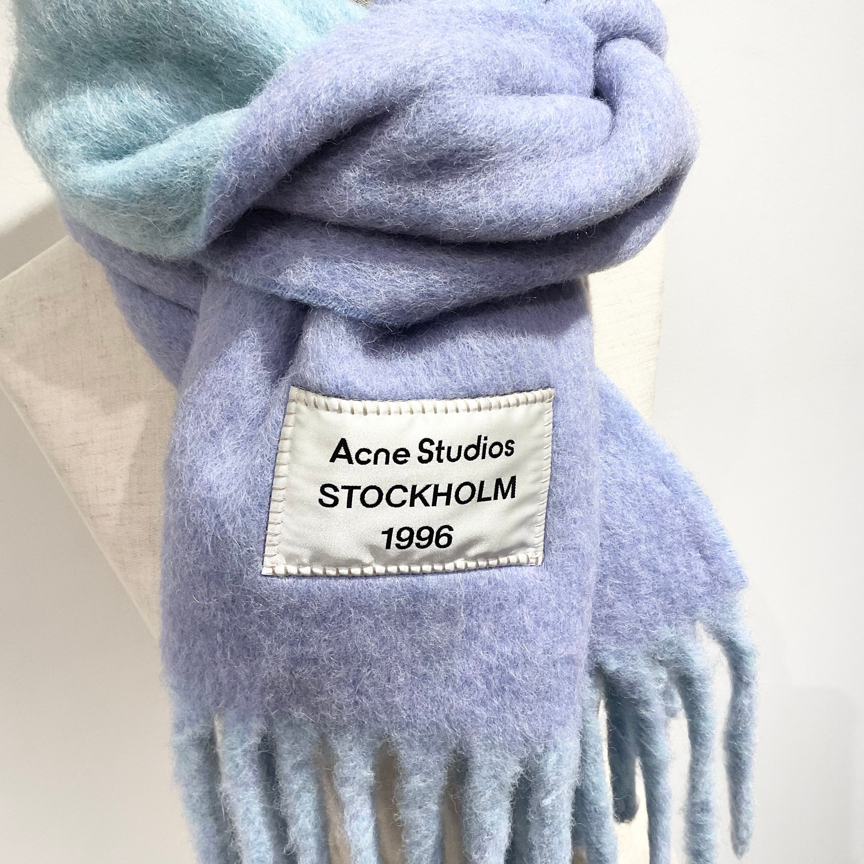 Acne Studios/アクネストゥディオズ マフラー