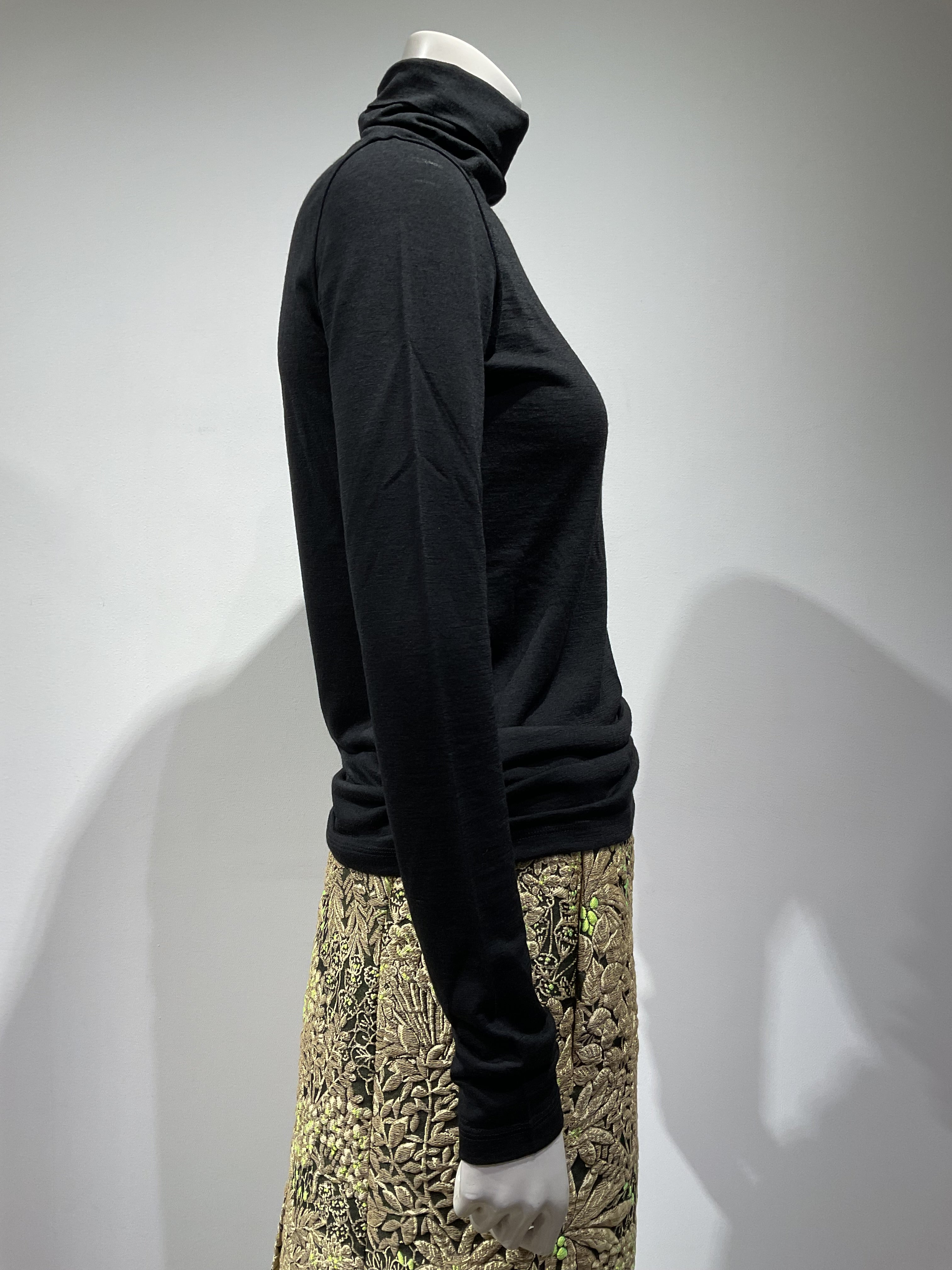 JIL SANDER/ジルサンダー　ハイネック