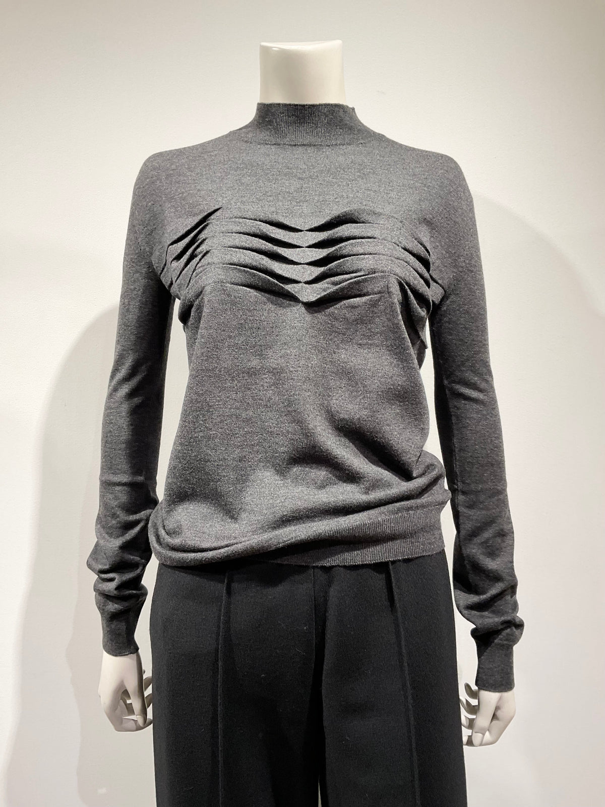 JIL SANDER/ジルサンダー　モックネック胸ディティール
