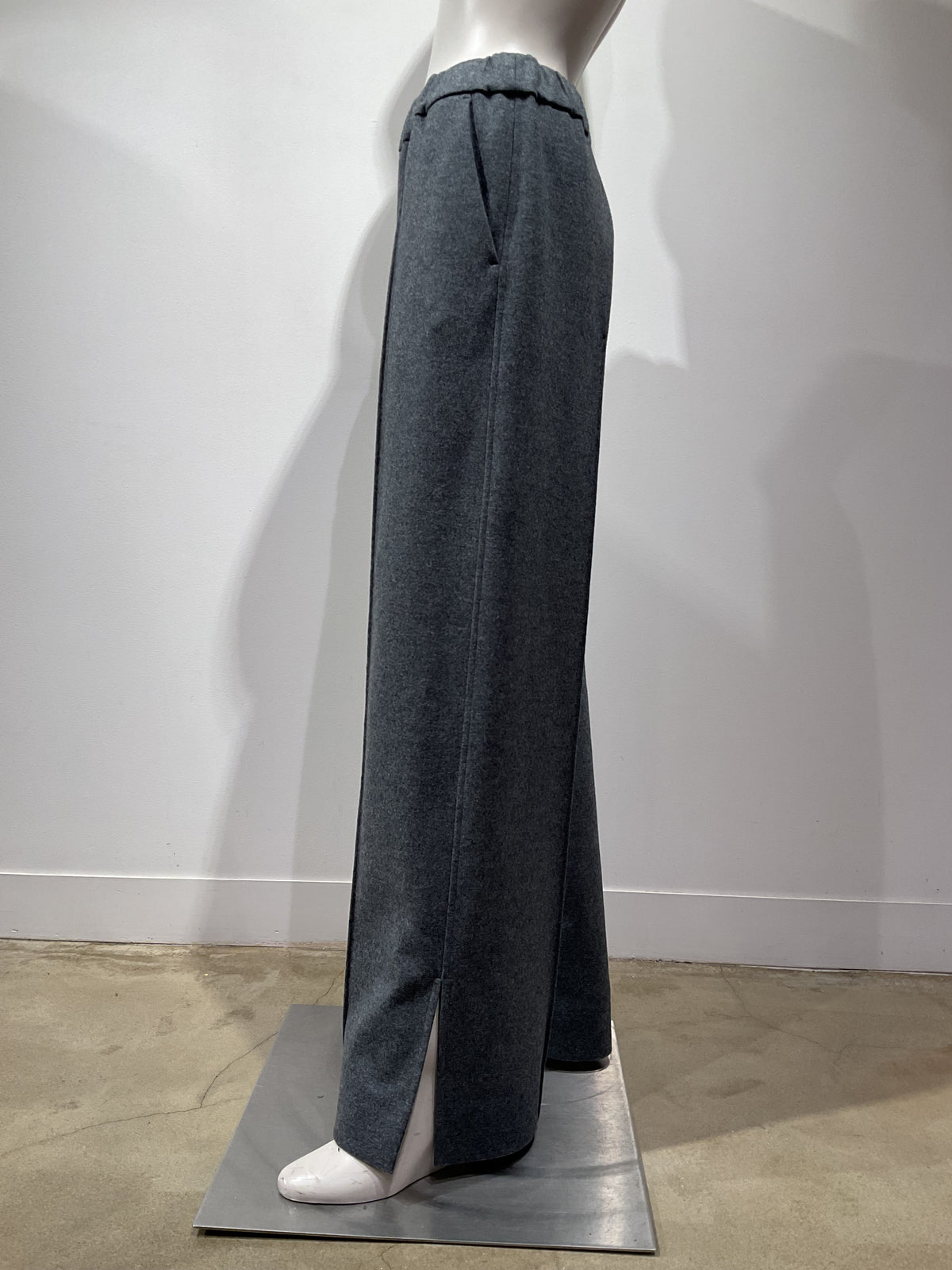 JIL SANDER/ジルサンダー　スリット入りパンツ