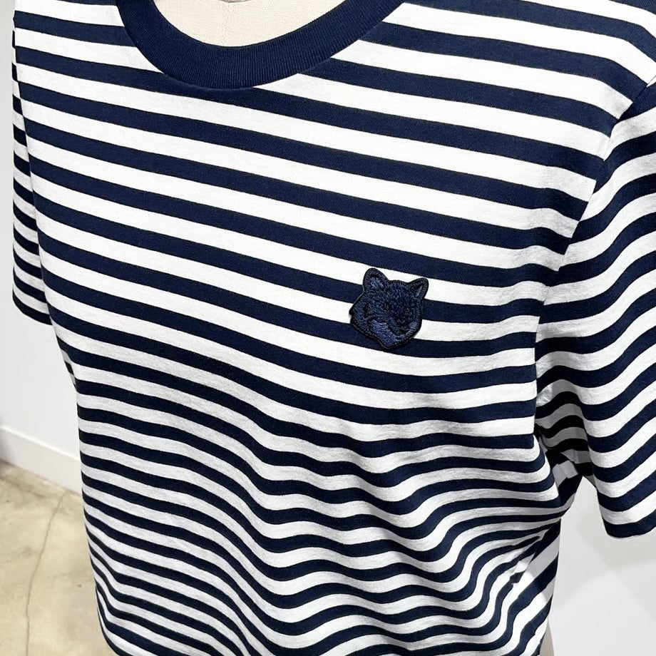 MAISON KITSUNE/メゾンキツネ ハンドライティング ショート丈 Tシャツ