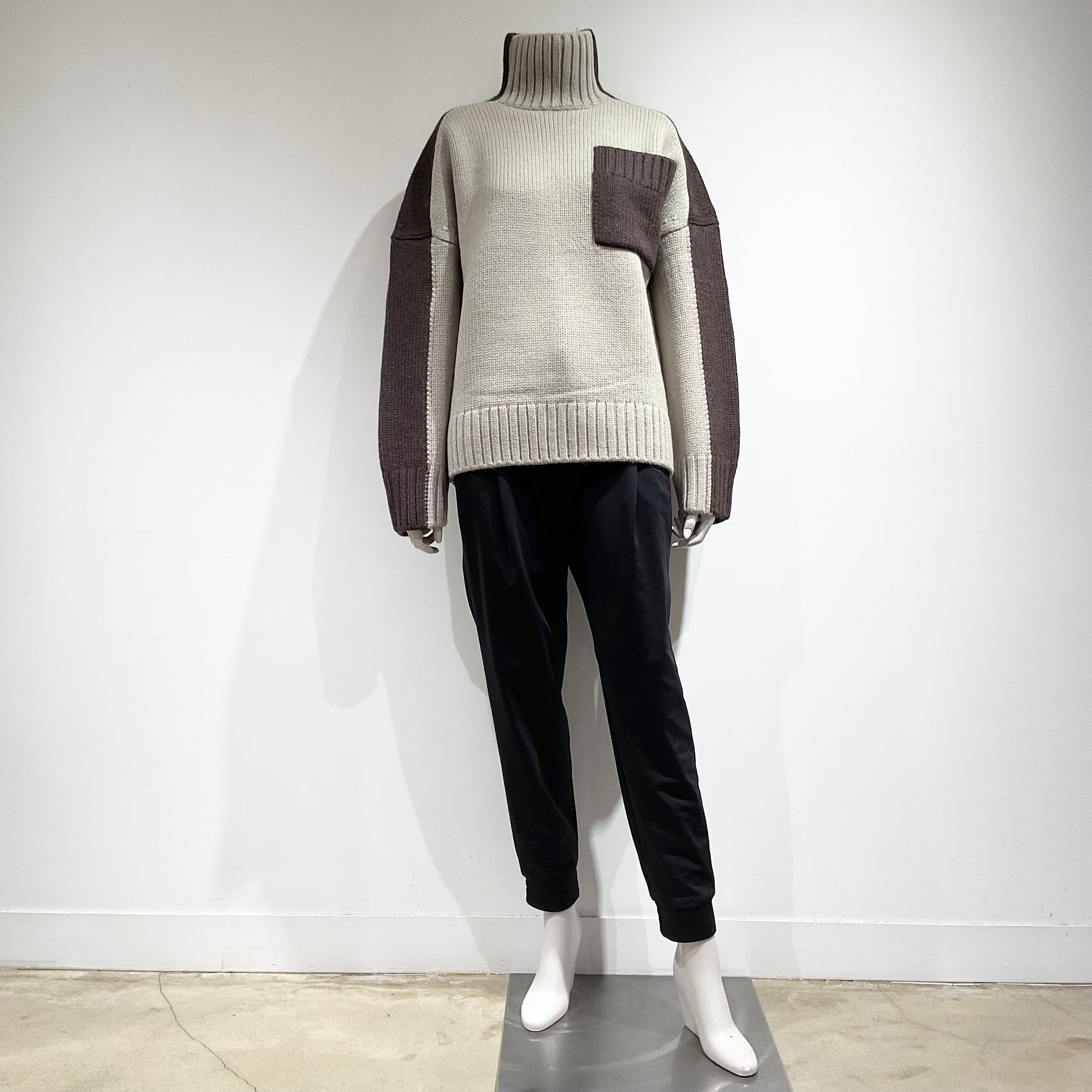 JW ANDERSON/ジェイダブリューアンダーソン ハイネック セーター