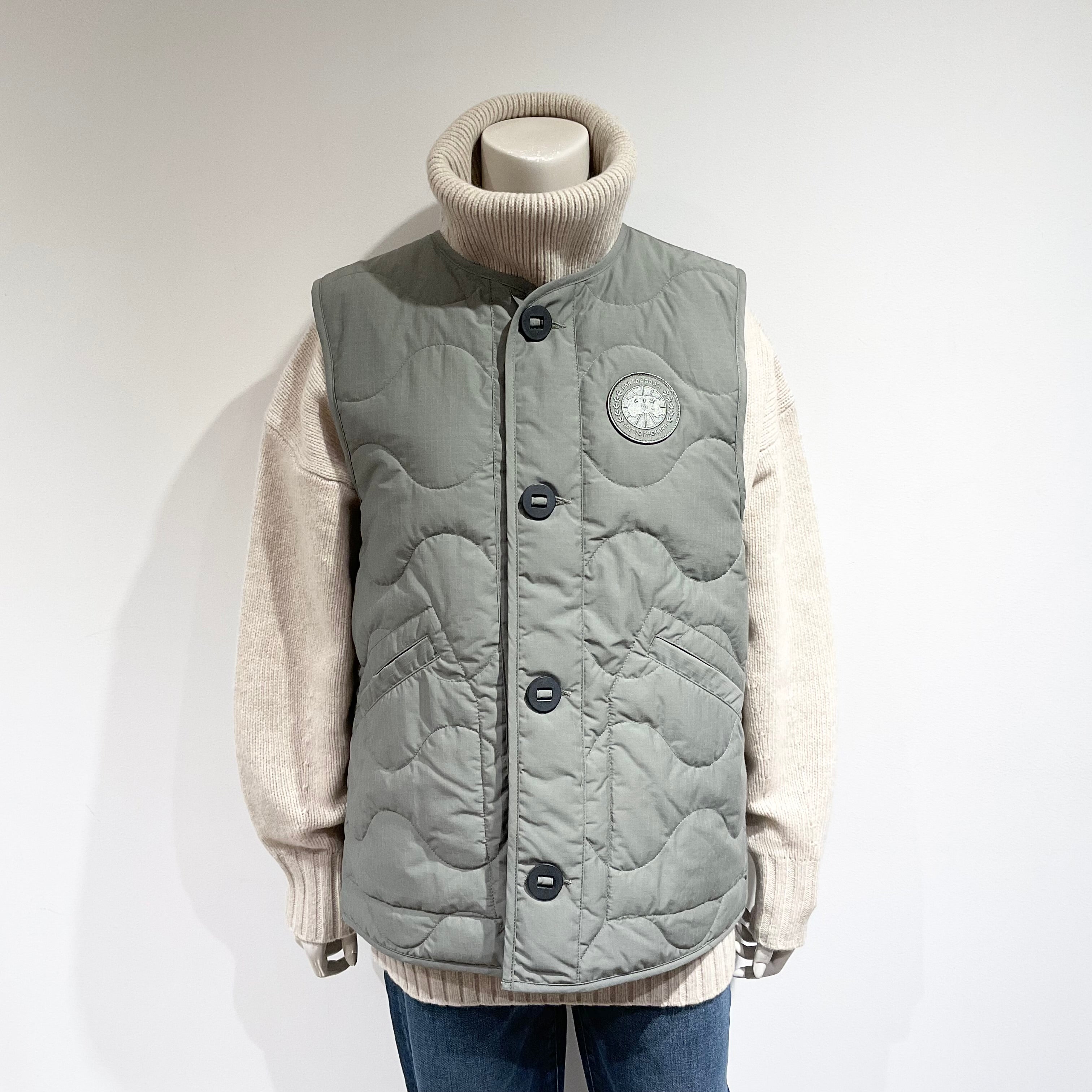 CANADA GOOSE/カナダグース ダウンベスト