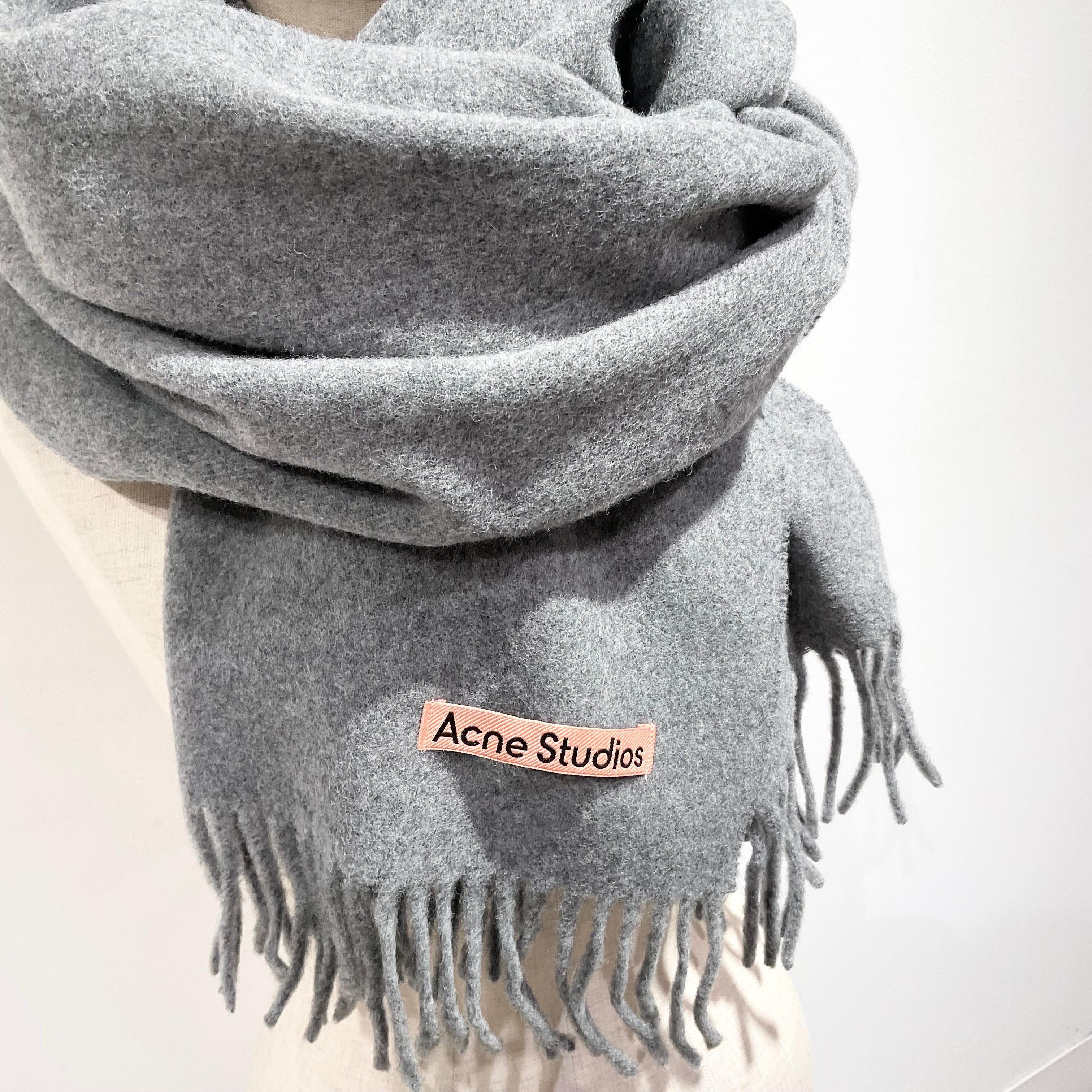 Acne Studios/アクネストゥディオズ マフラー