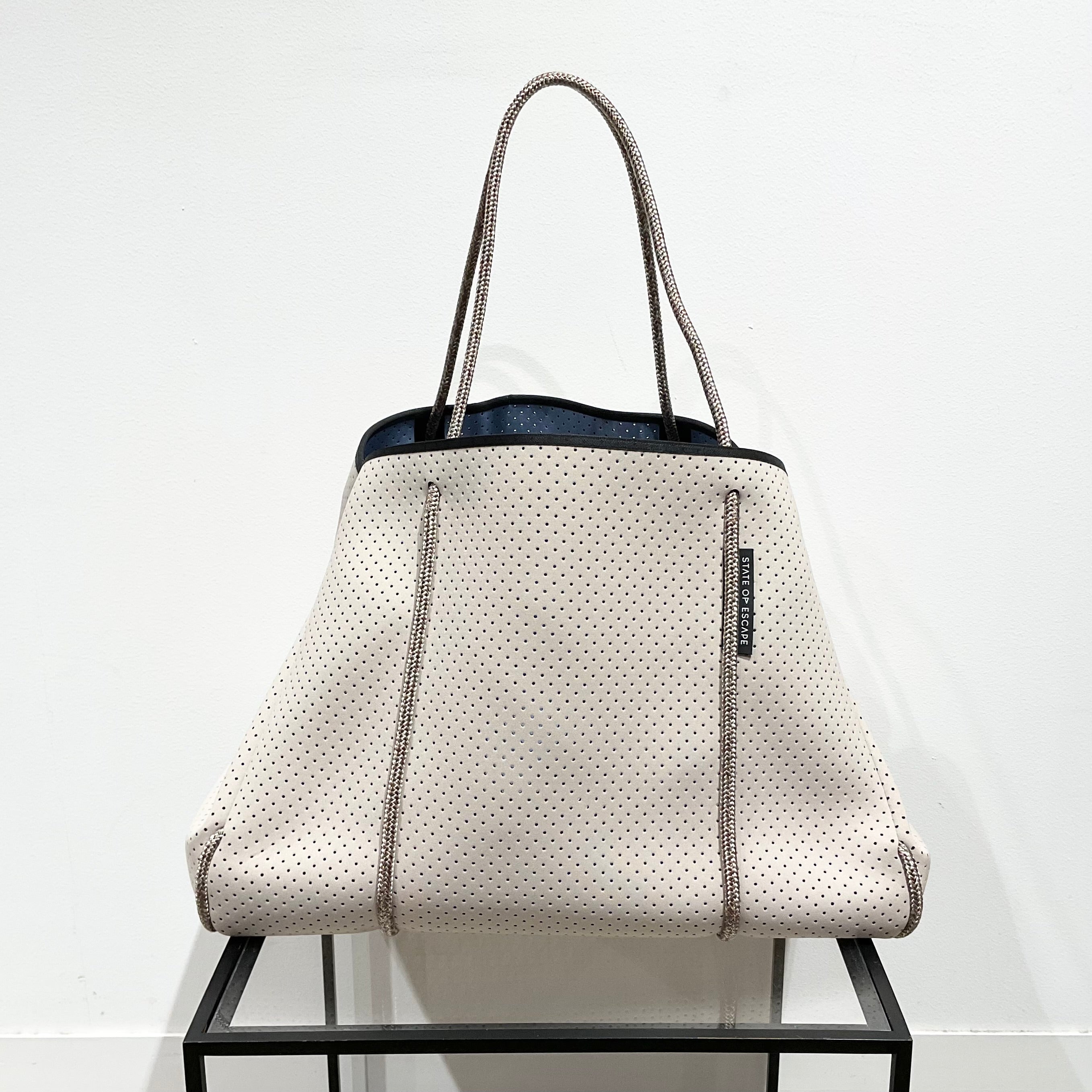 STATE OF ESCAPE/ステイト オブ エスケープ バック