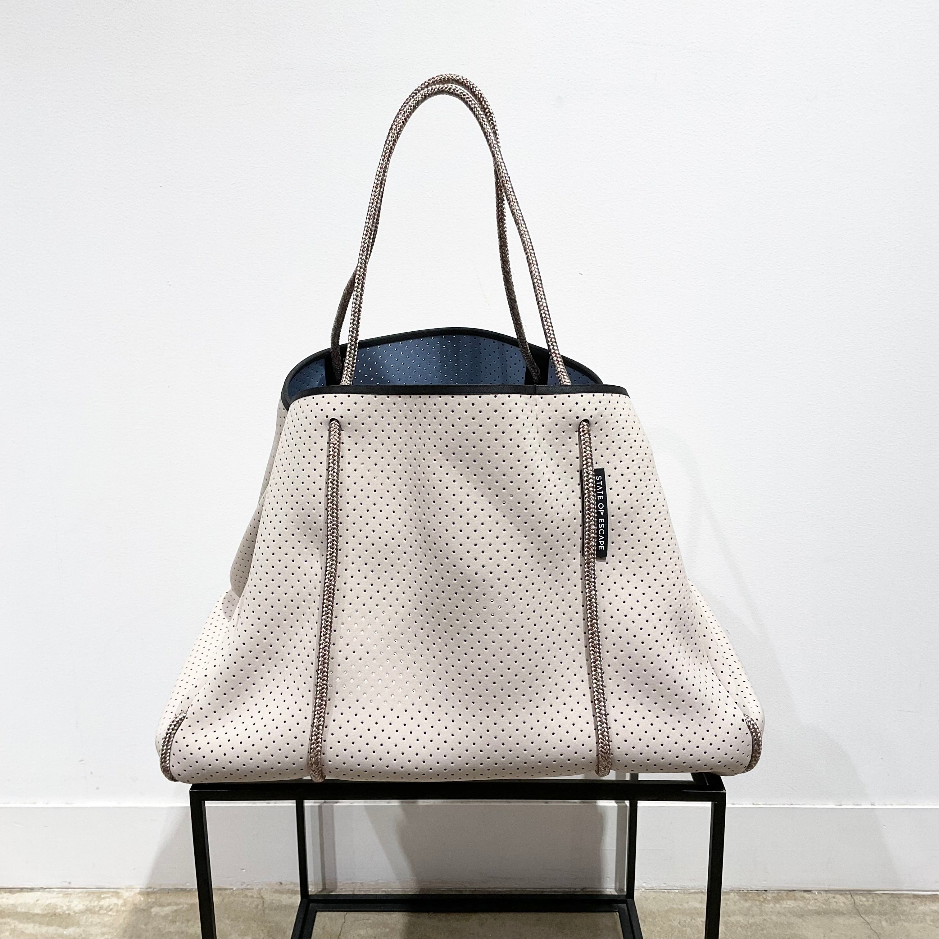 STATE OF ESCAPE/ステイト オブ エスケープ バック