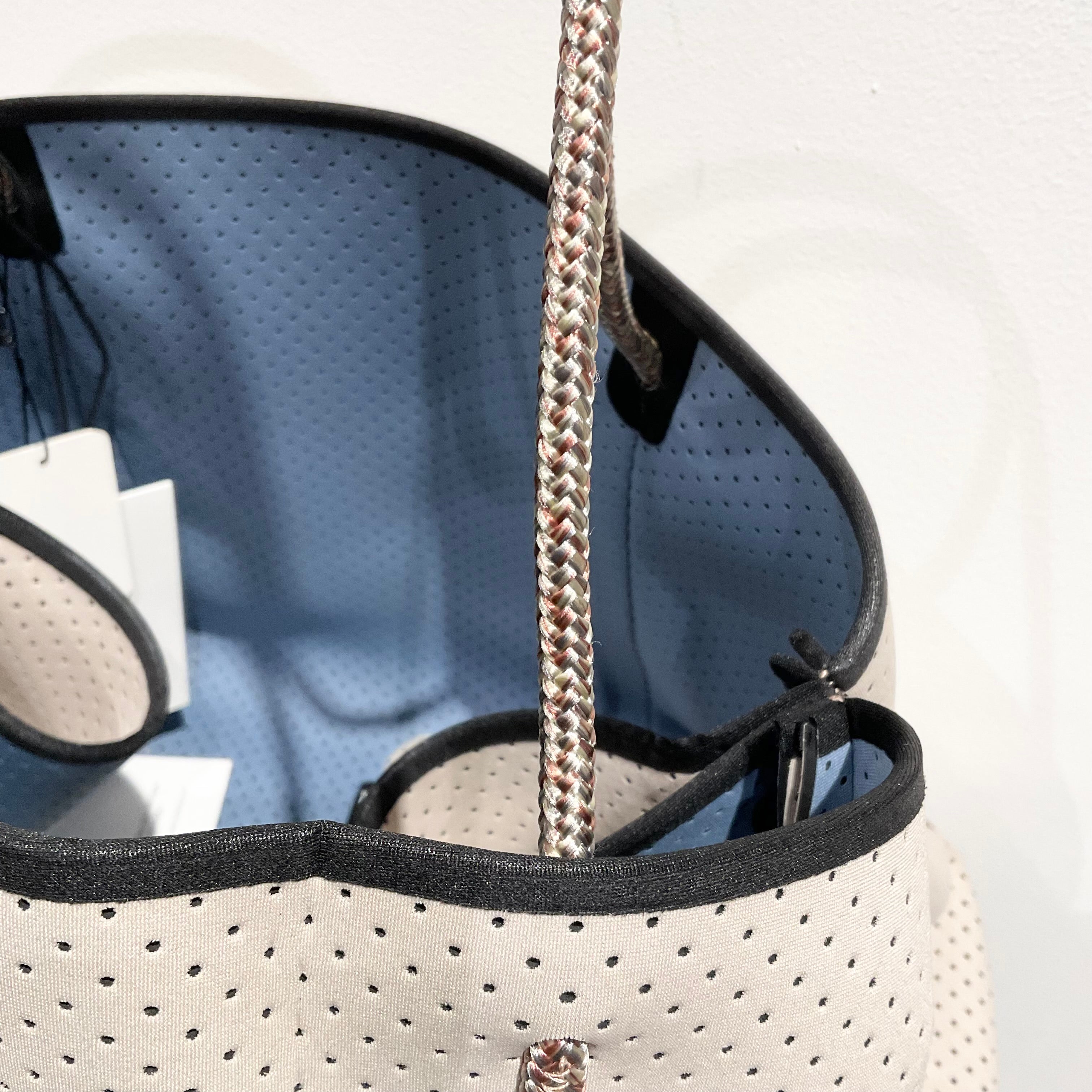 STATE OF ESCAPE/ステイト オブ エスケープ バック