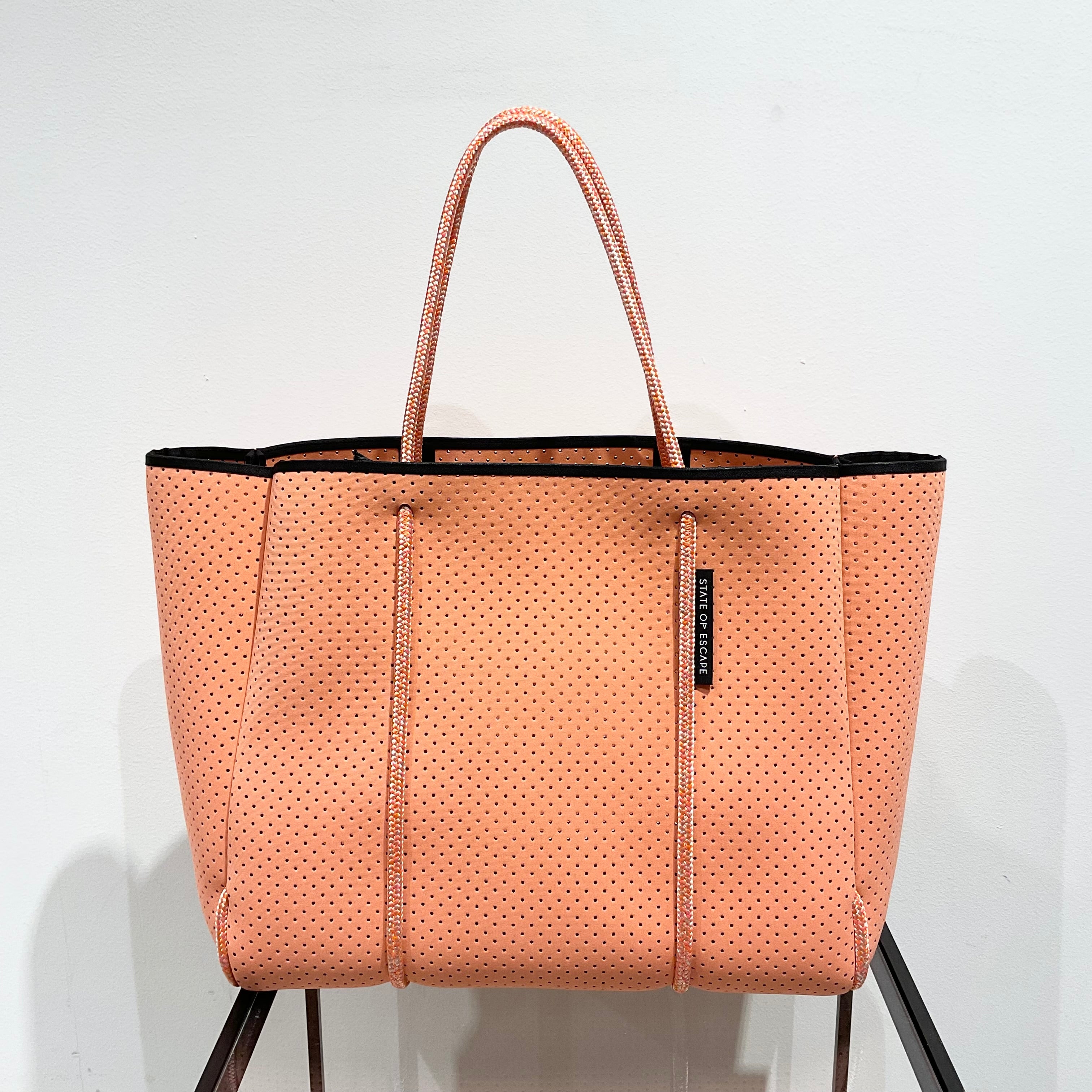 STATE OF ESCAPE/ステイト オブ エスケープ バック